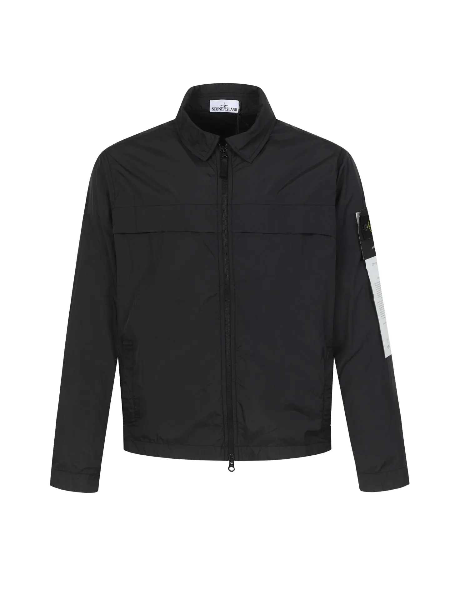 P360 STONE ISLAND black metal nylon jacket Lapel zipper design Breathable mesh inside Made of customized metal nylon fabric Cost is quite high Y-shaped cross-section Fastness level 3 or above Windproof, anti-splash, anti-static Garment dyeing technology gives a unique light metallic luster Simple and elegant design Compass mark on the left chest Left sleeve logo Uniform for men and women Suitable for daily commuting Size: S M L XL